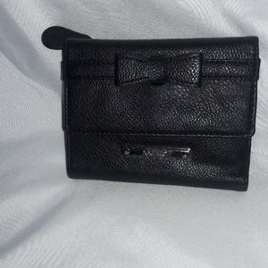 Nine west wallet